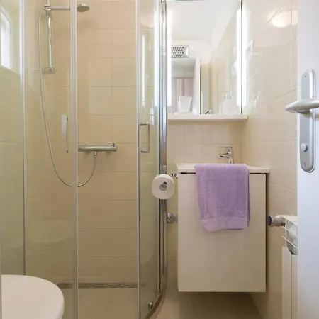 Four-bedroom In 펜션