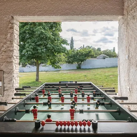 펜션 Four-bedroom In Manjadvorci