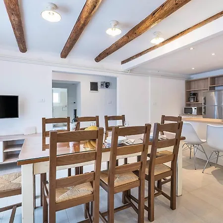 Vakantiehuis Four-bedroom In *