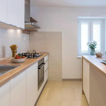 Four-bedroom In Manjadvorci